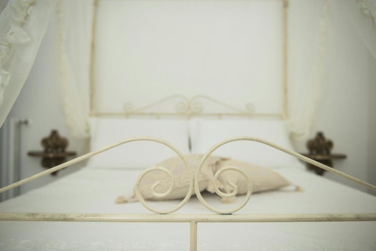 Bed and Breakfast Dimora Cappuccini Cisternino Exterior foto