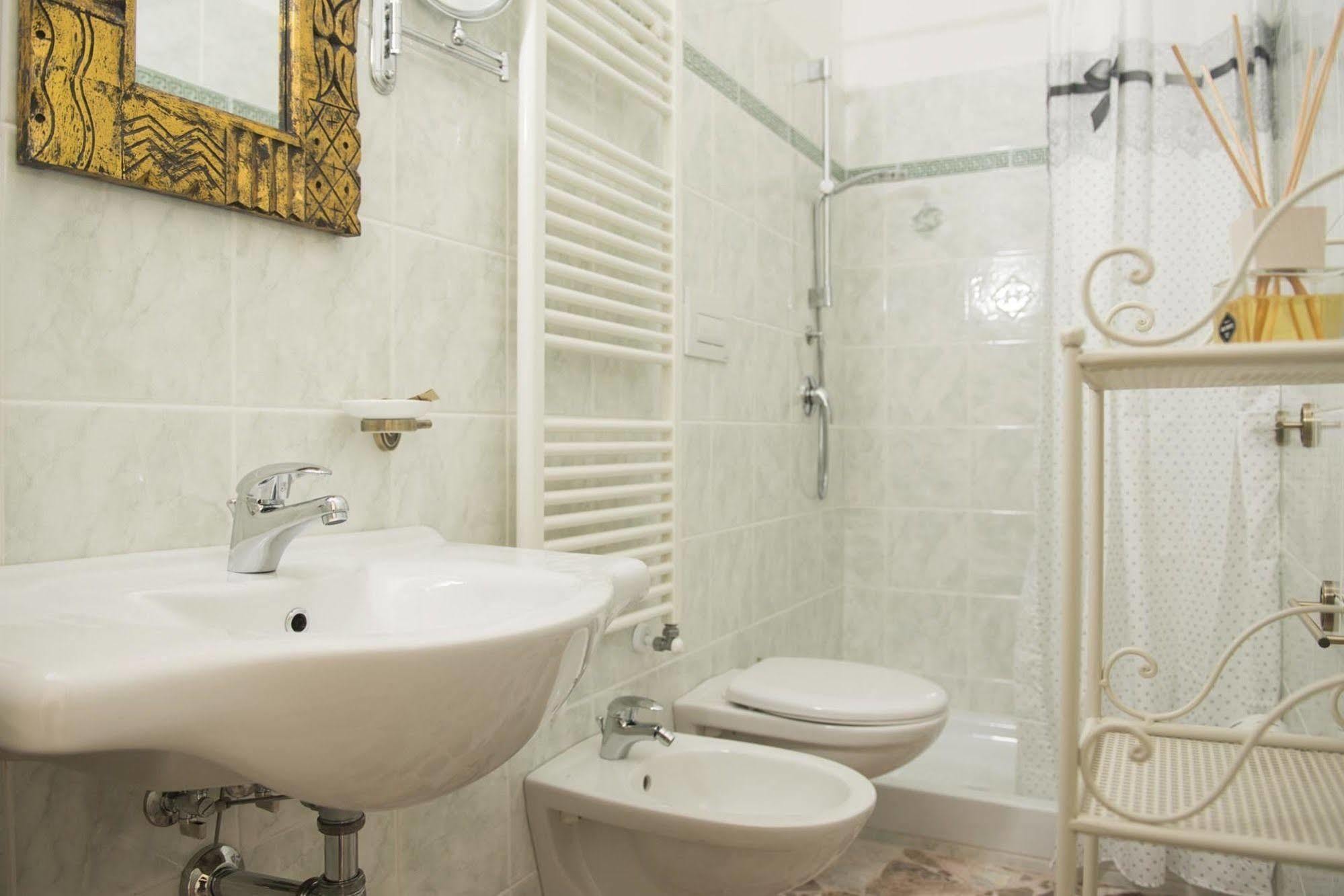 Bed and Breakfast Dimora Cappuccini Cisternino Exterior foto